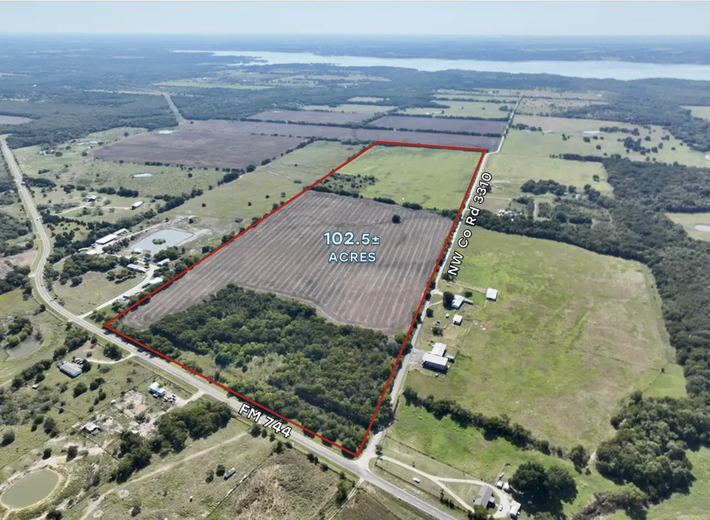 102 Fm 744 Frost, TX 76641