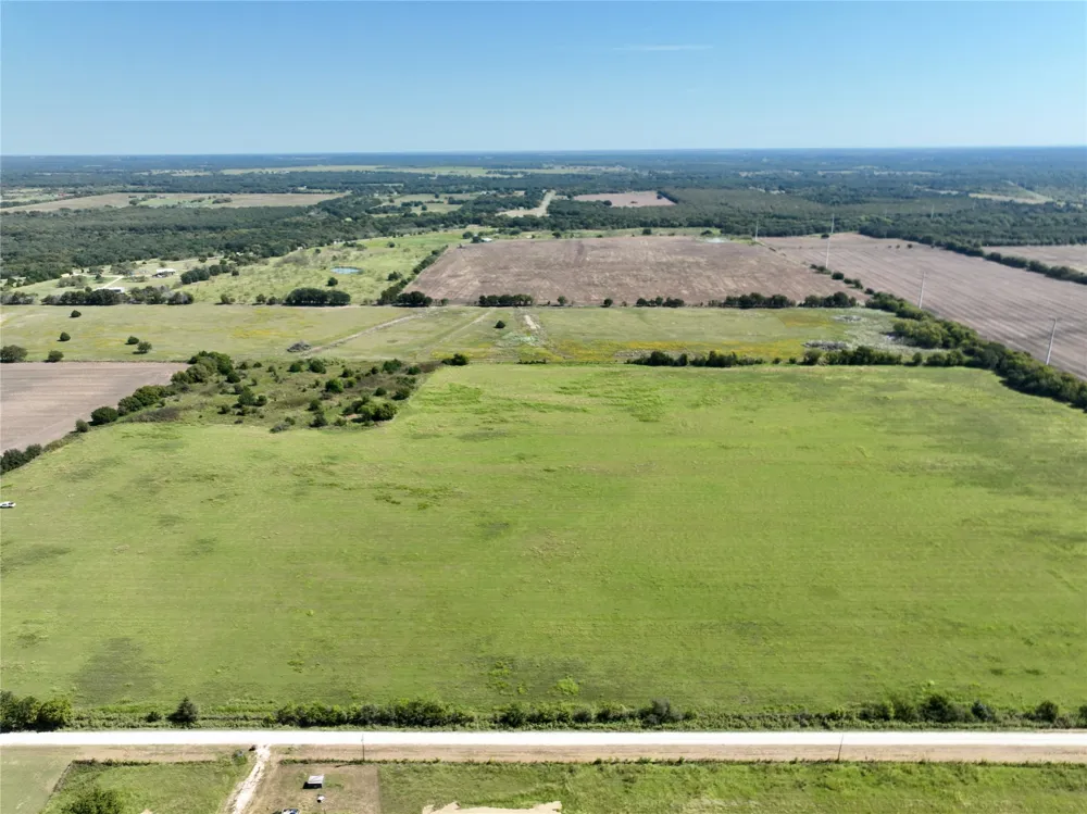 102 Fm 744 Frost, TX 76641