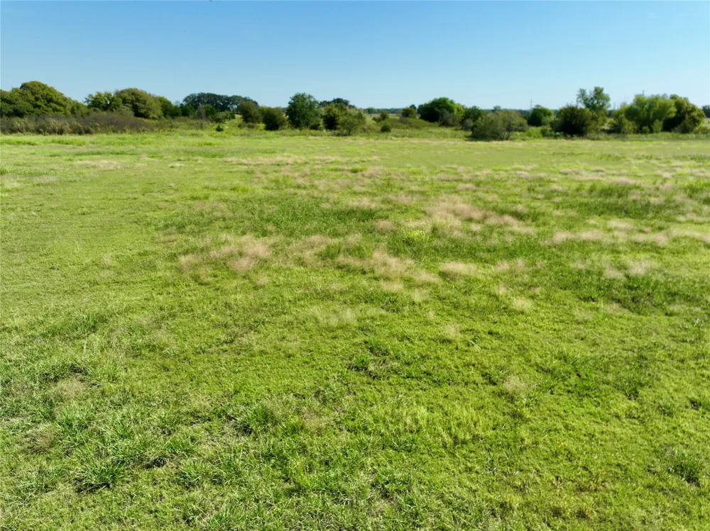 102 Fm 744 Frost, TX 76641