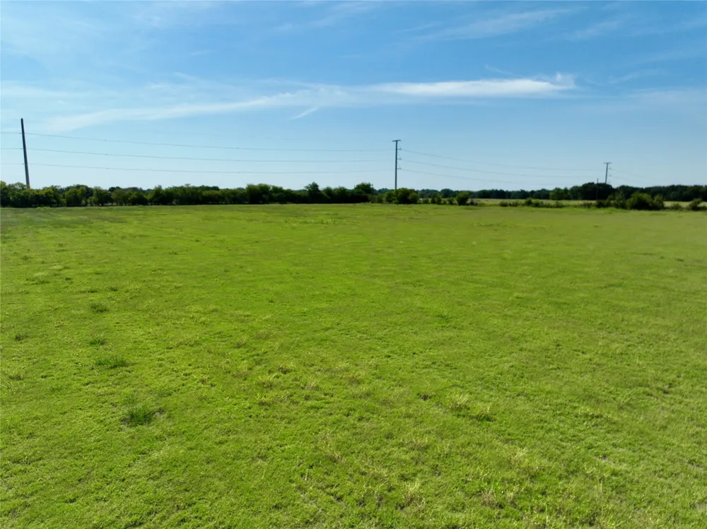 102 Fm 744 Frost, TX 76641