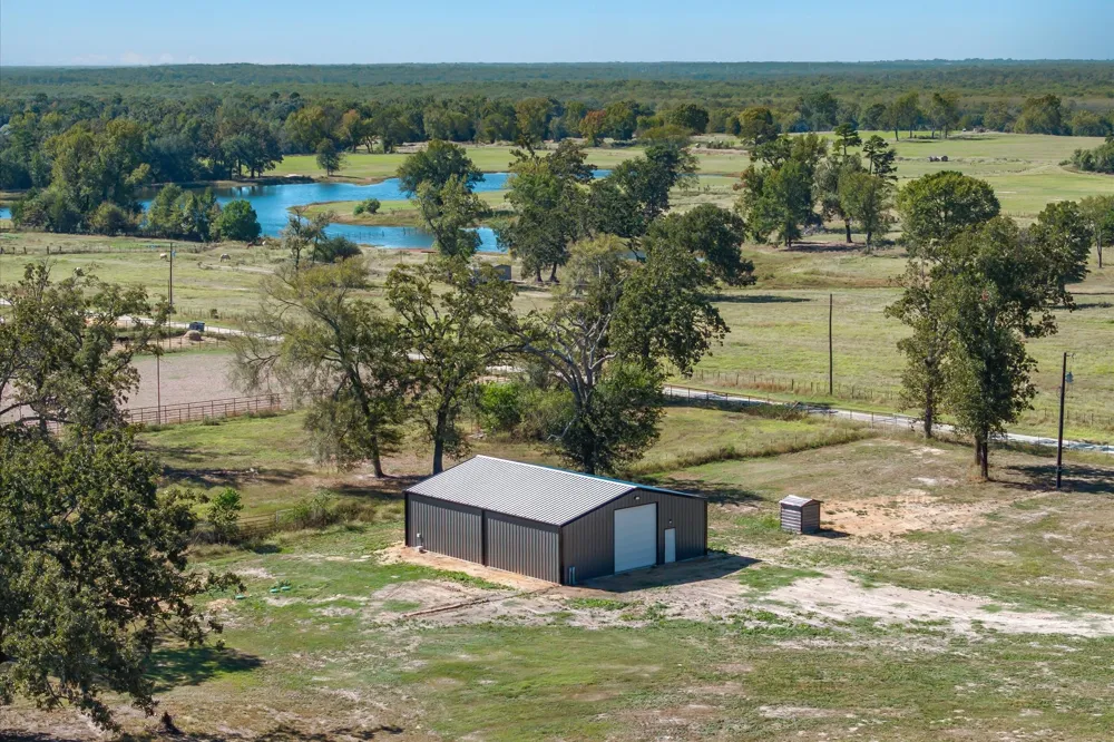 806 County Road 2918 Mineola, TX 75410