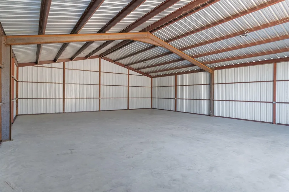806 County Road 2918 Mineola, TX 75410
