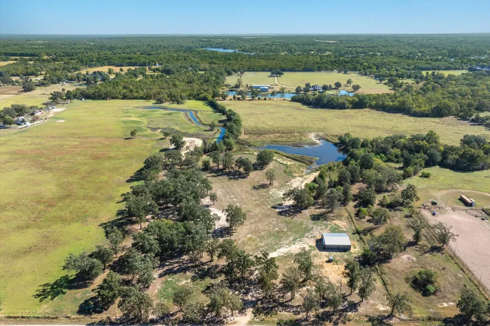 806 County Road 2918 Mineola, TX 75410