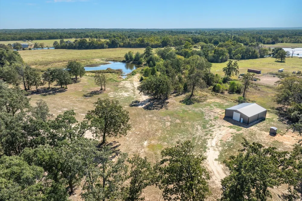 806 County Road 2918 Mineola, TX 75410