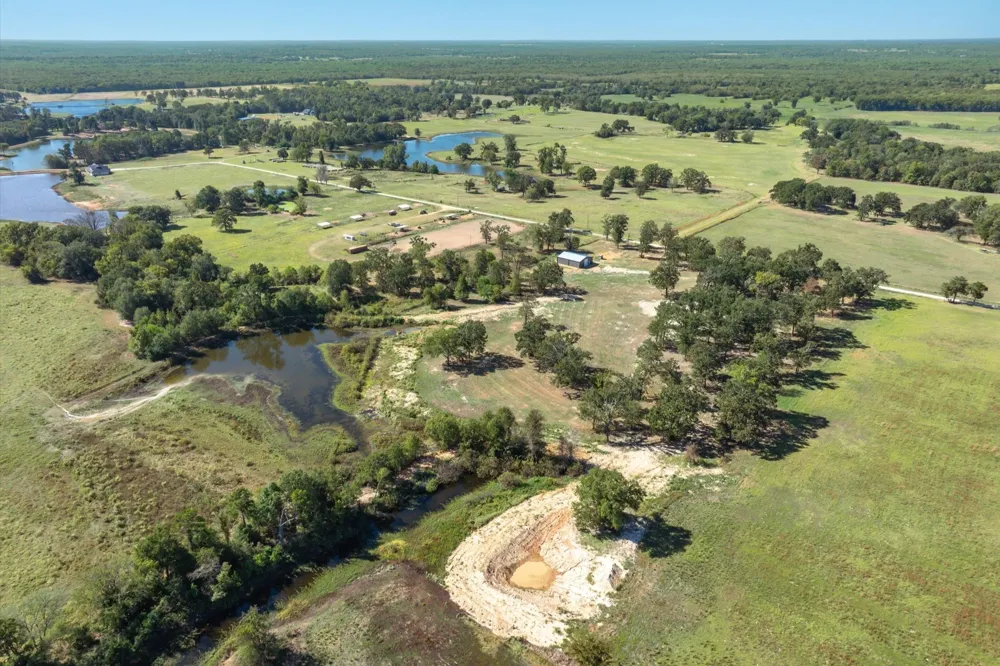 806 County Road 2918 Mineola, TX 75410