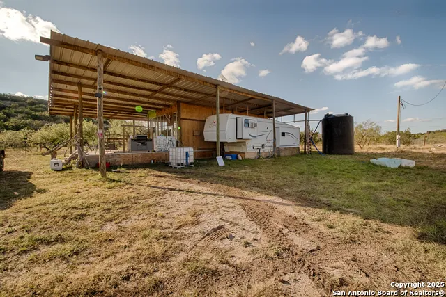 2205 Sd 45700 Rocksprings, TX 78880