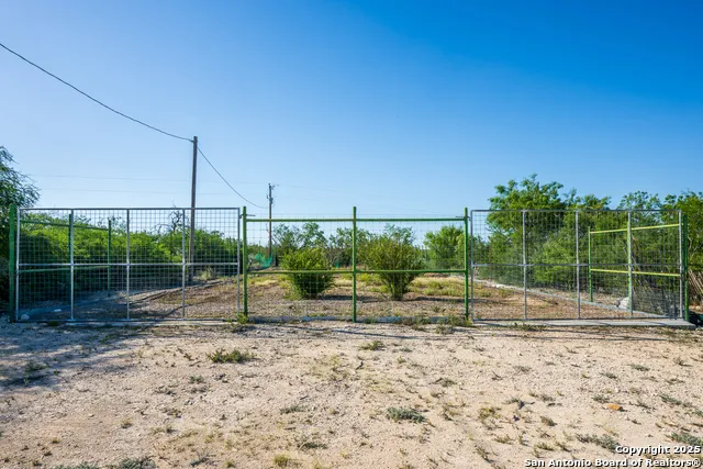 277 us -277 Brackettville, TX 78832