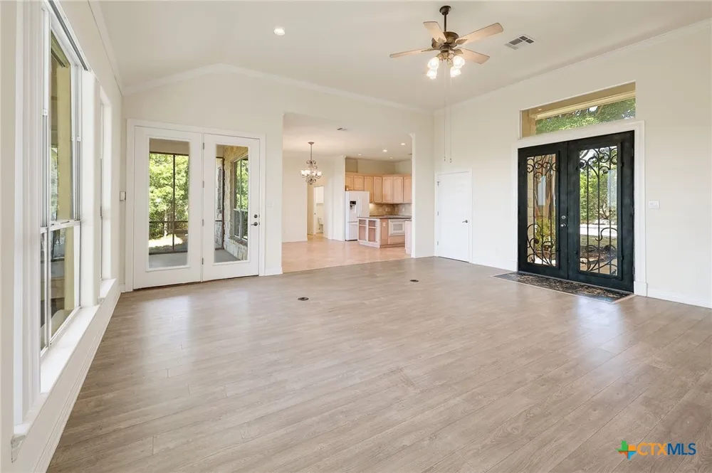 15121 Honeycomb Hollow Leander, TX 78641
