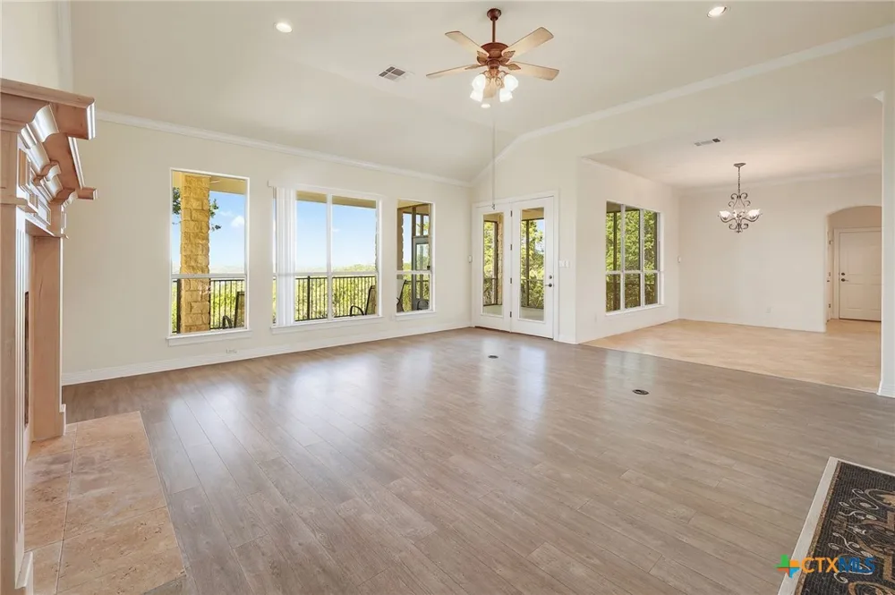 15121 Honeycomb Hollow Leander, TX 78641