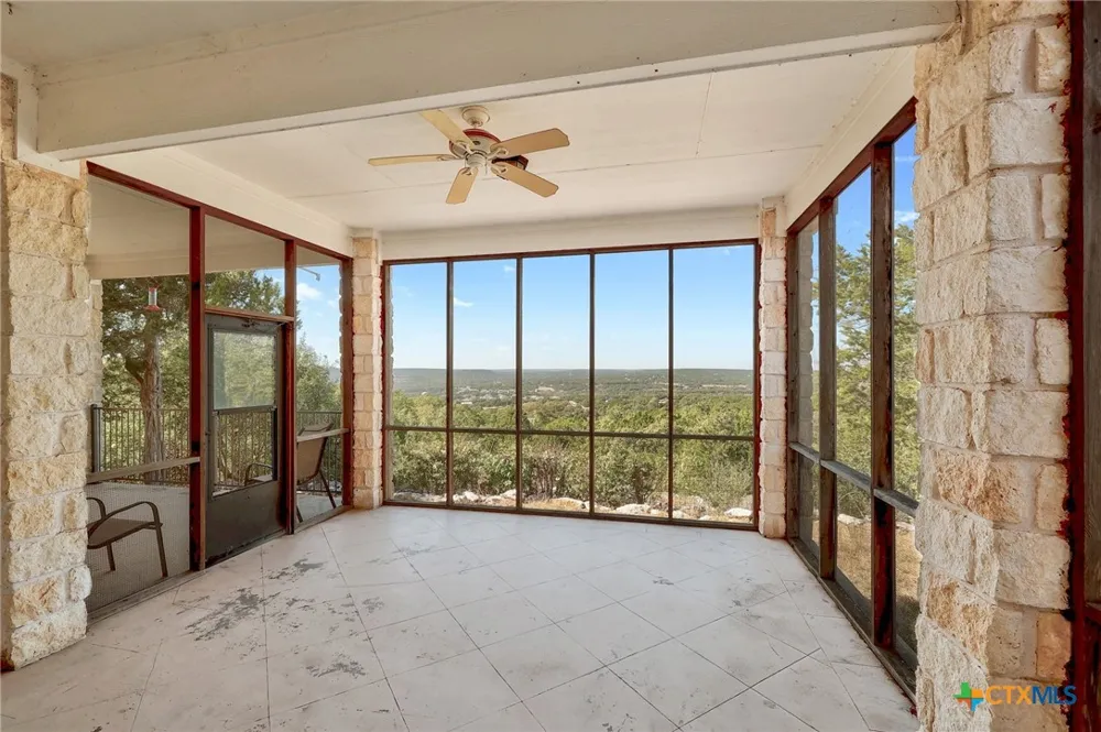 15121 Honeycomb Hollow Leander, TX 78641