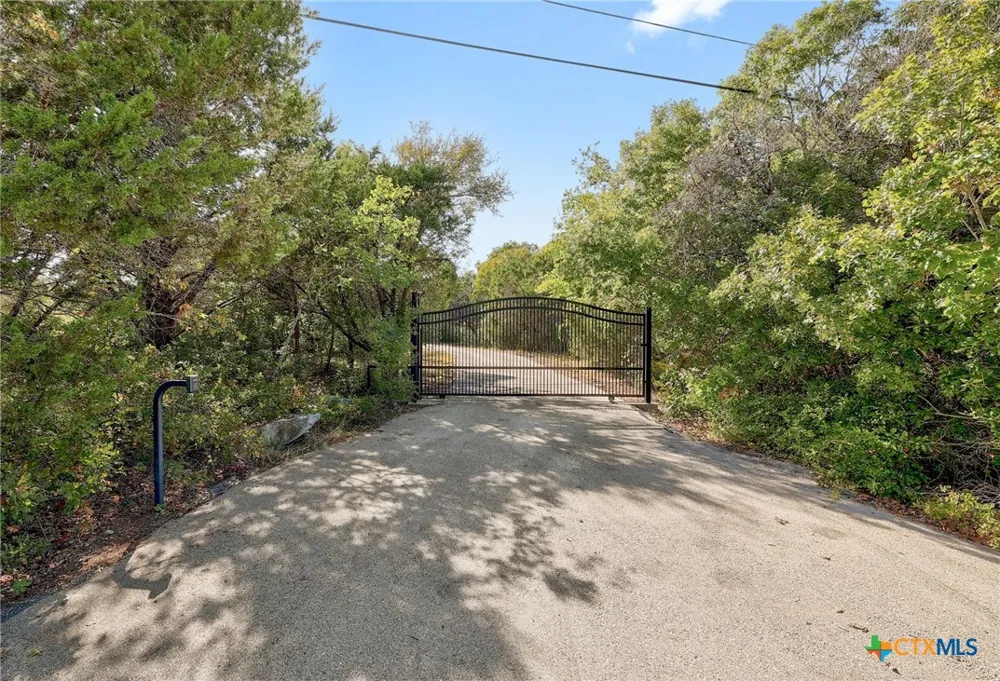 15121 Honeycomb Hollow Leander, TX 78641