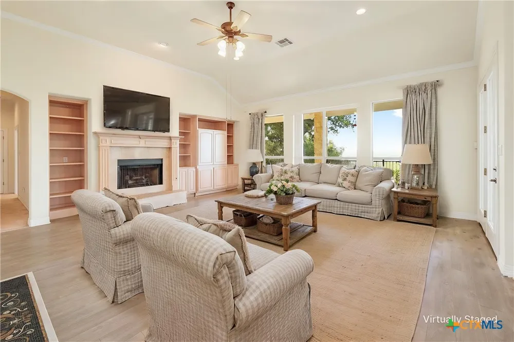 15121 Honeycomb Hollow Leander, TX 78641