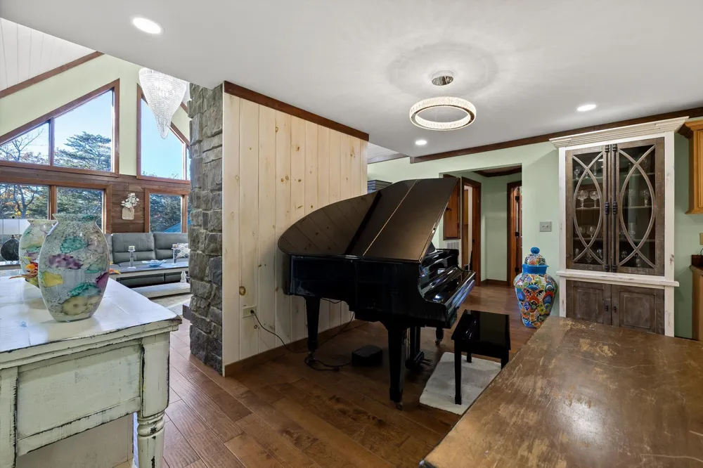 504 Wolf Run Cloudland, GA 30731
