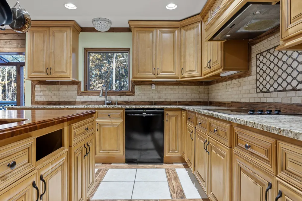 504 Wolf Run Cloudland, GA 30731