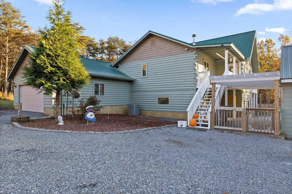 504 Wolf Run Cloudland, GA 30731