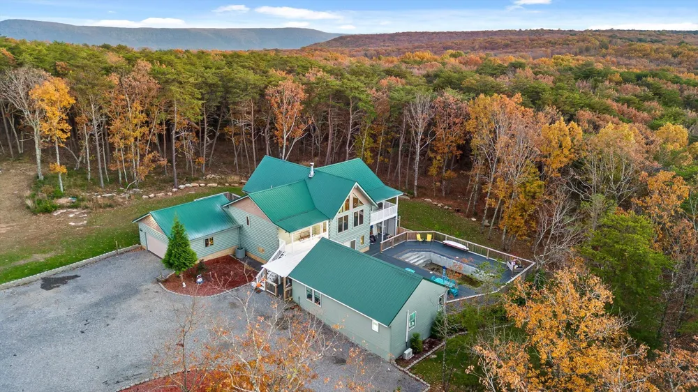 504 Wolf Run Cloudland, GA 30731