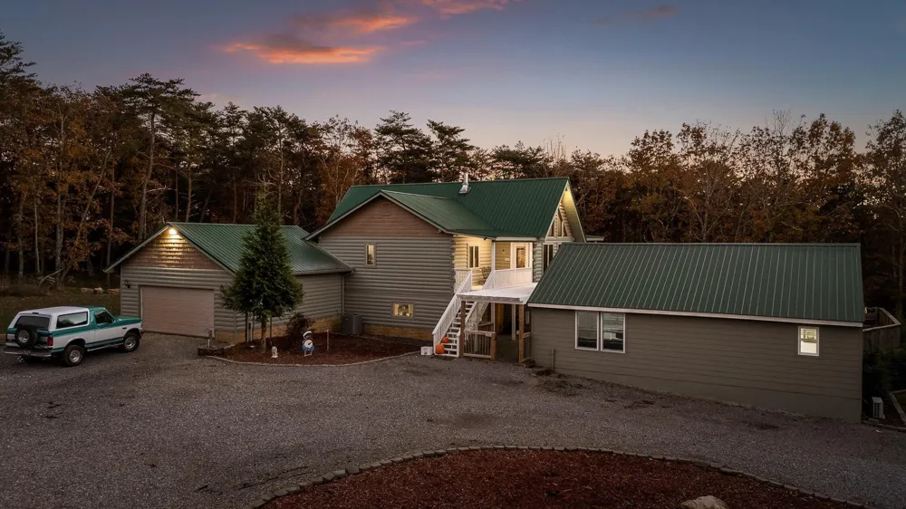 504 Wolf Run Cloudland, GA 30731