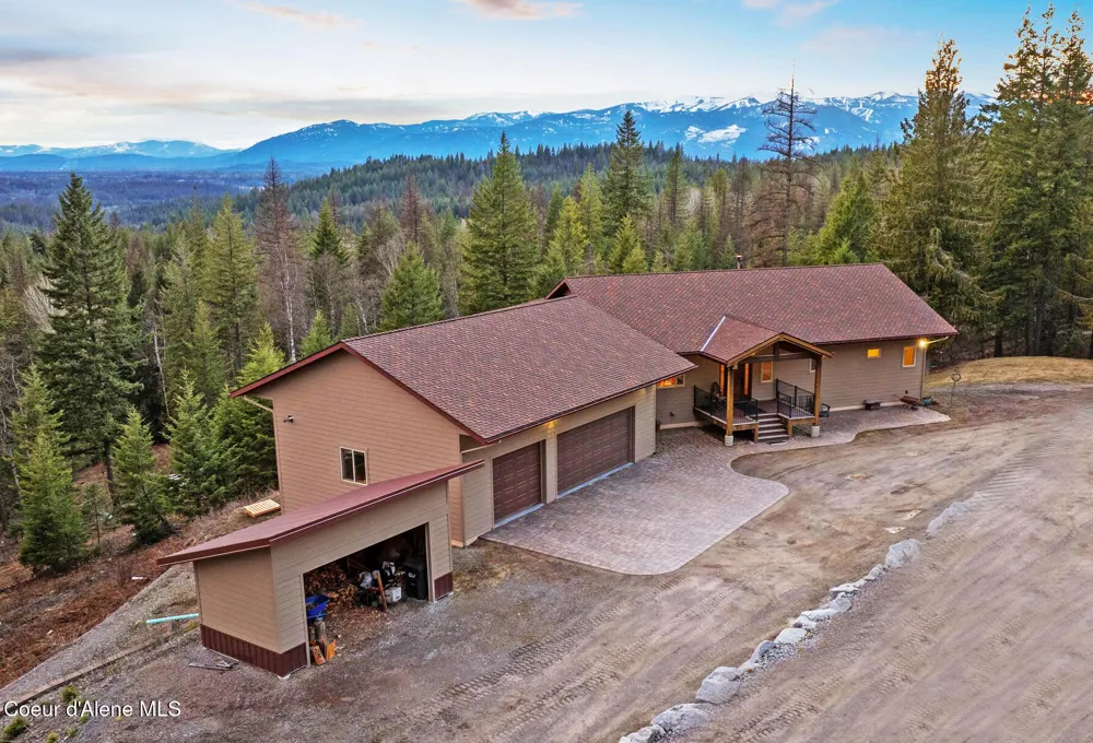 422 Lightning Peak Road Sandpoint, ID 83864