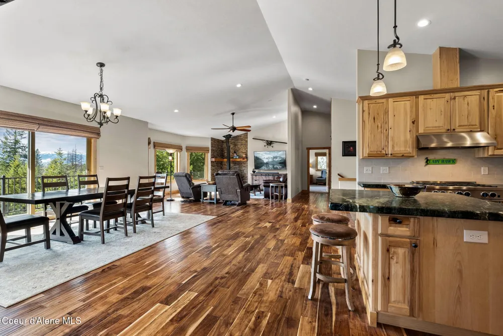 422 Lightning Peak Road Sandpoint, ID 83864