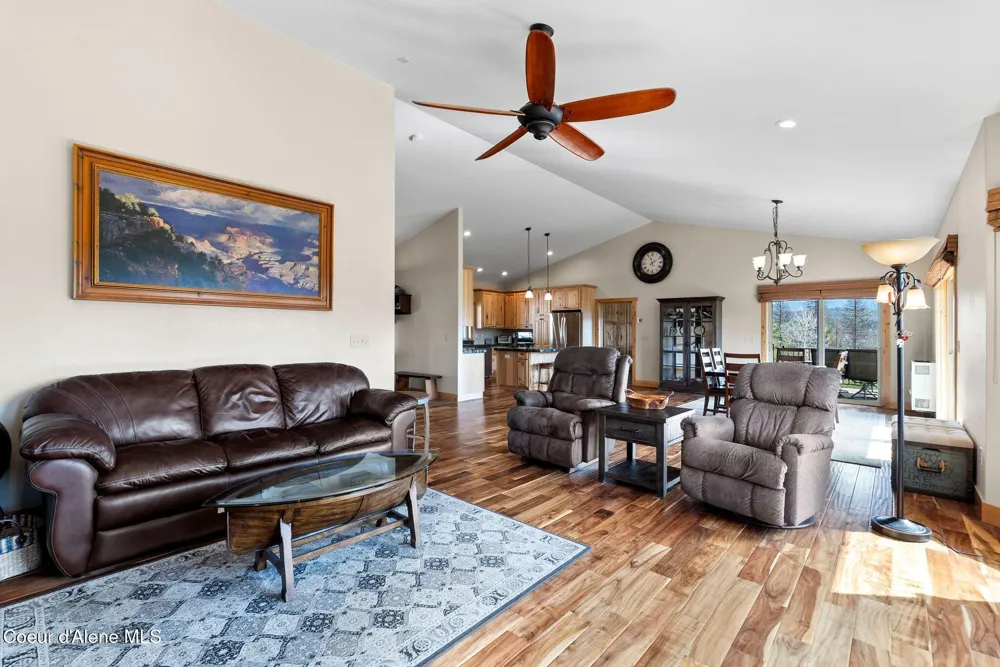 422 Lightning Peak Road Sandpoint, ID 83864