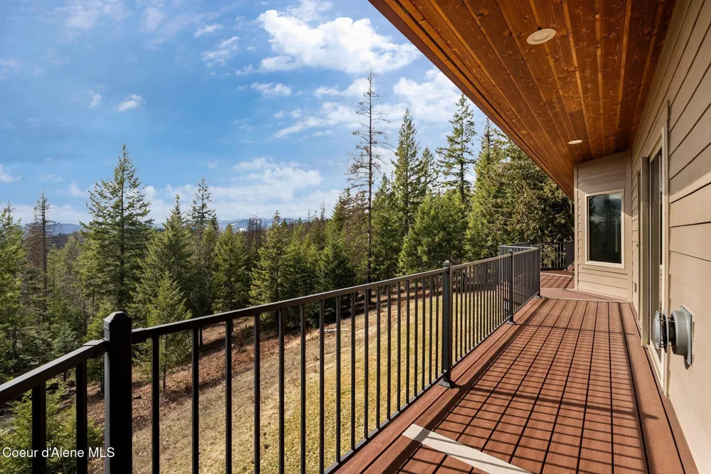 422 Lightning Peak Road Sandpoint, ID 83864