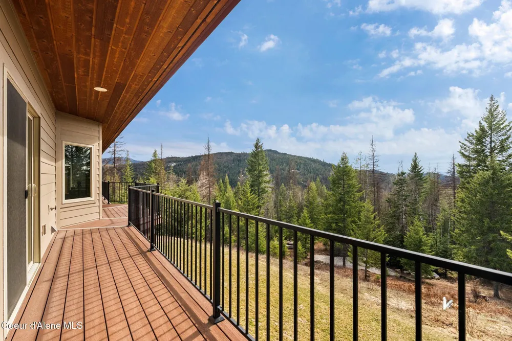 422 Lightning Peak Road Sandpoint, ID 83864