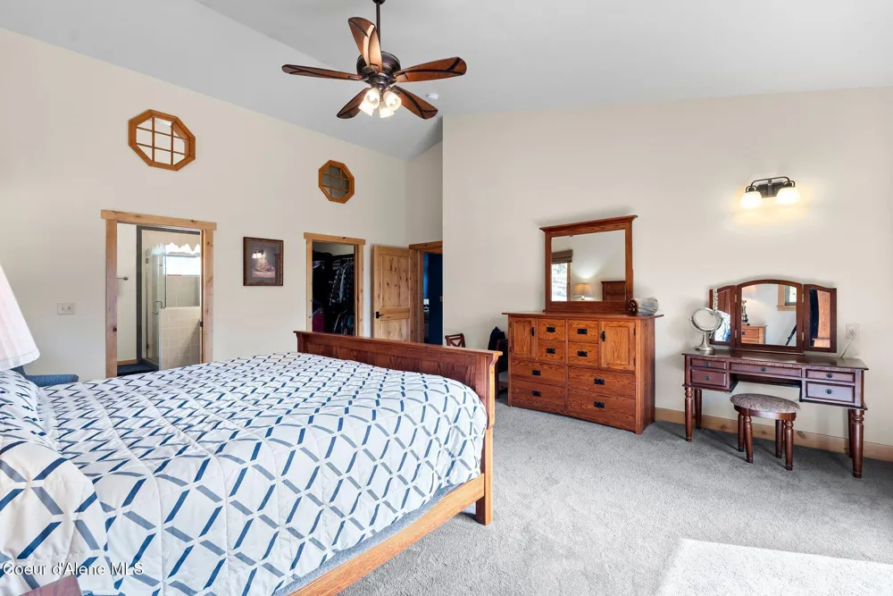 422 Lightning Peak Road Sandpoint, ID 83864