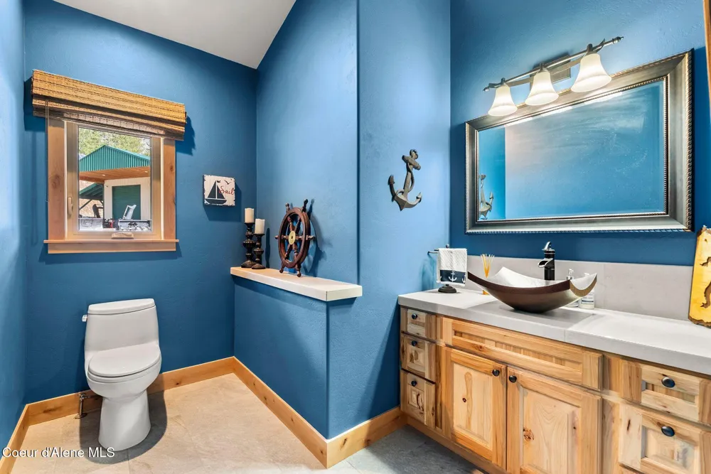 422 Lightning Peak Road Sandpoint, ID 83864