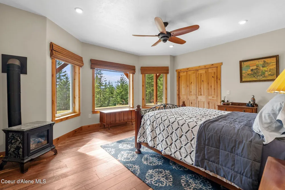 422 Lightning Peak Road Sandpoint, ID 83864
