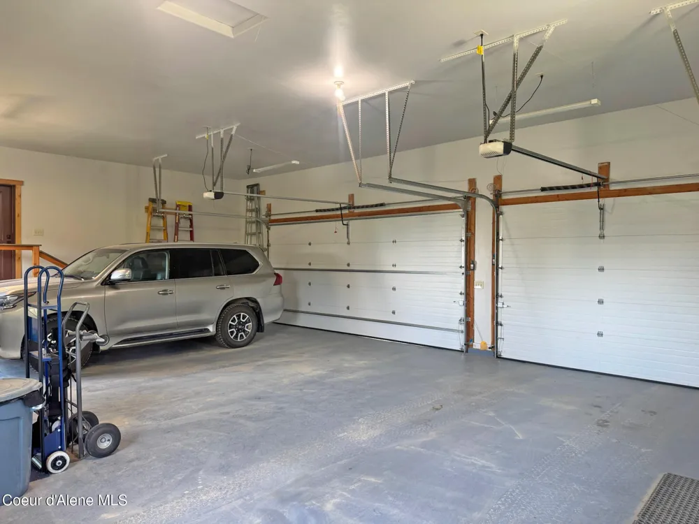 422 Lightning Peak Road Sandpoint, ID 83864
