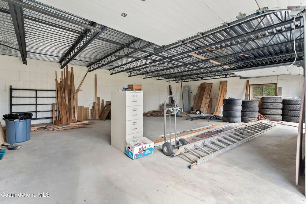 422 Lightning Peak Road Sandpoint, ID 83864