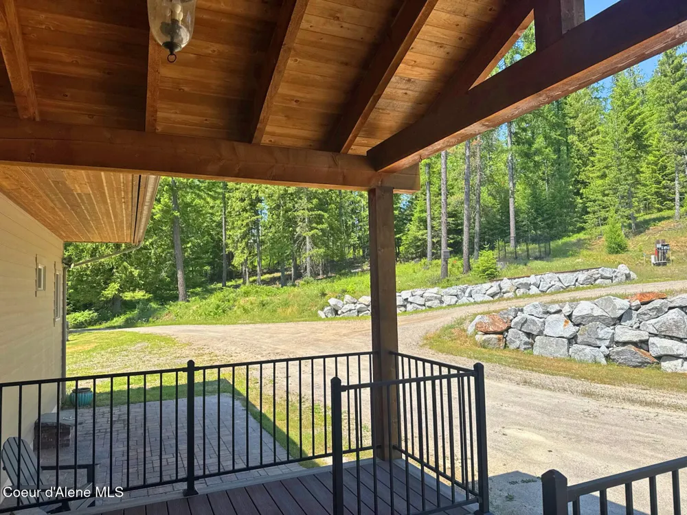 422 Lightning Peak Road Sandpoint, ID 83864