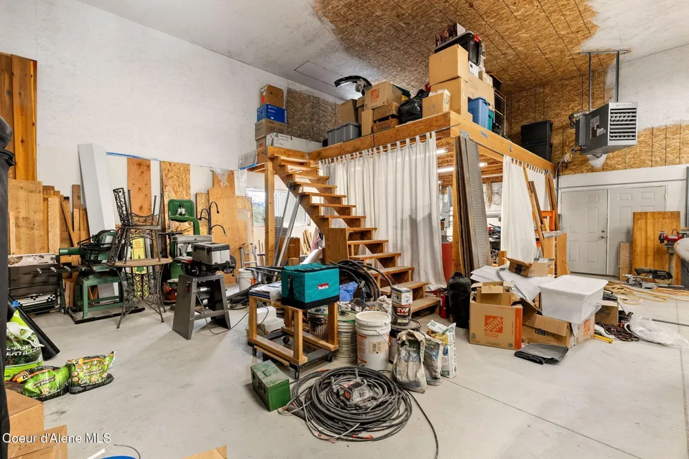 422 Lightning Peak Road Sandpoint, ID 83864