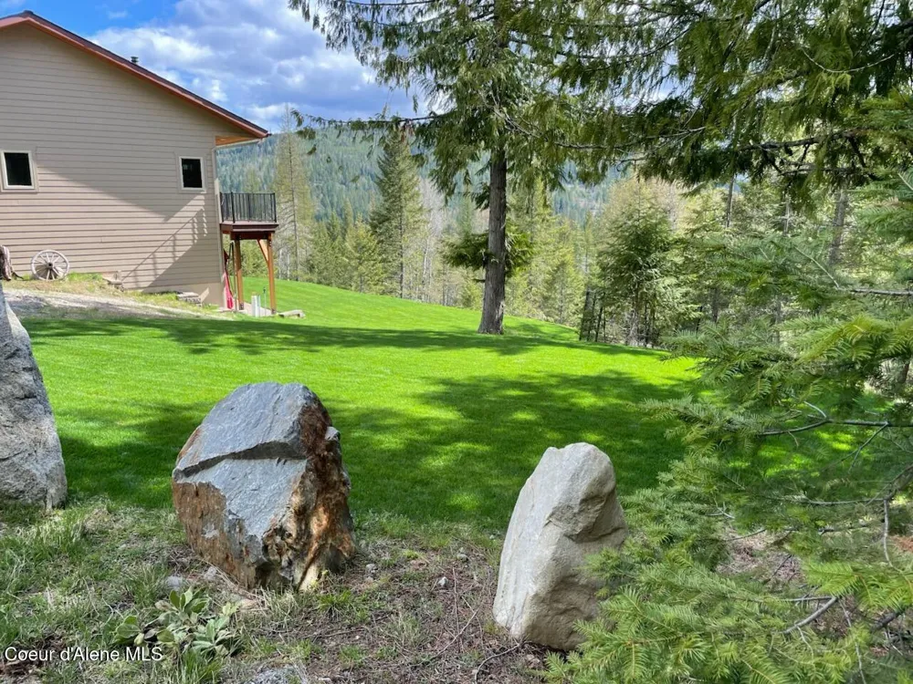 422 Lightning Peak Road Sandpoint, ID 83864