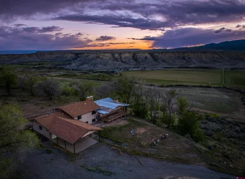 14951 Cliffside Road