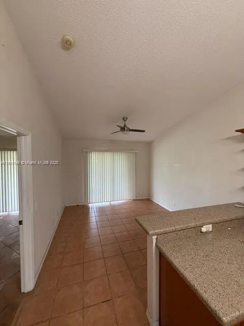 3171 Holiday Springs Blvd #32-5 Margate, FL 33063