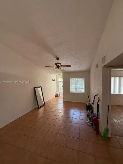 3171 Holiday Springs Blvd #32-5 Margate, FL 33063