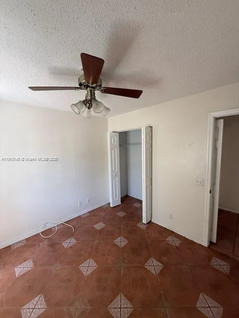 3171 Holiday Springs Blvd #32-5 Margate, FL 33063