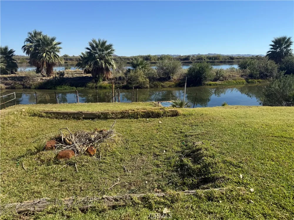 1300 Highway 95 #16 Blythe, CA 92225