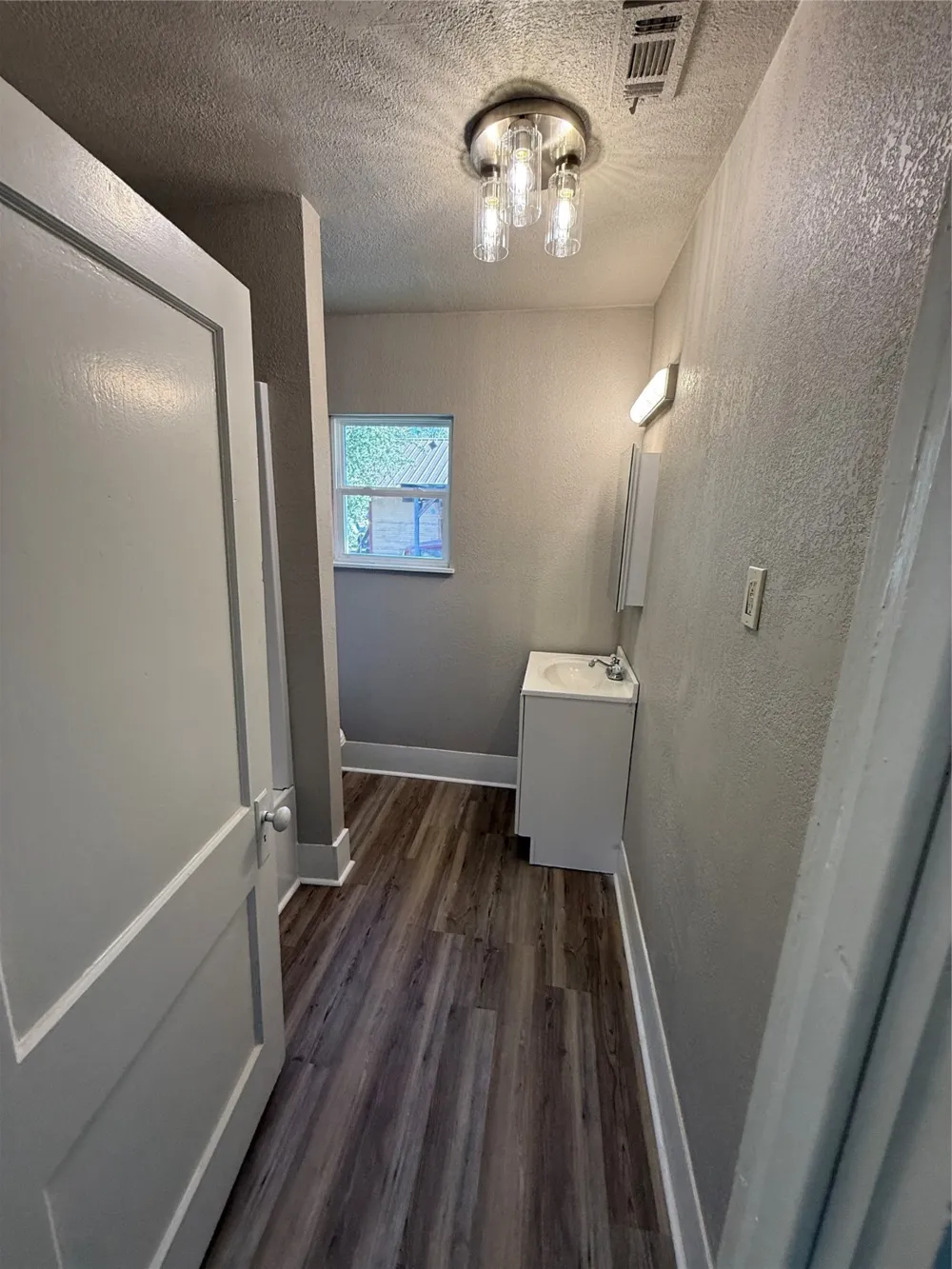 705 E 9th Street Coleman, TX 76834