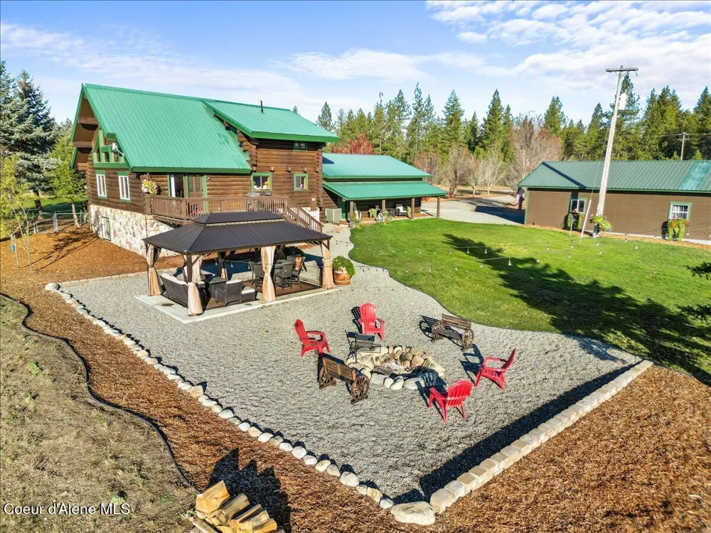 2128 E Shoshone Athol, ID 83801