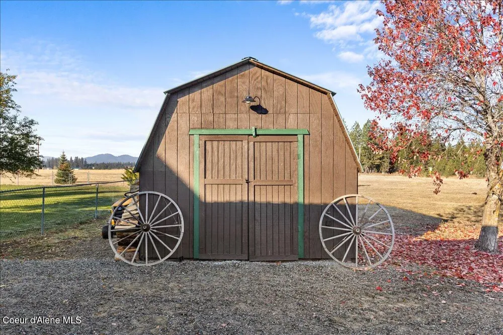 2128 E Shoshone Athol, ID 83801