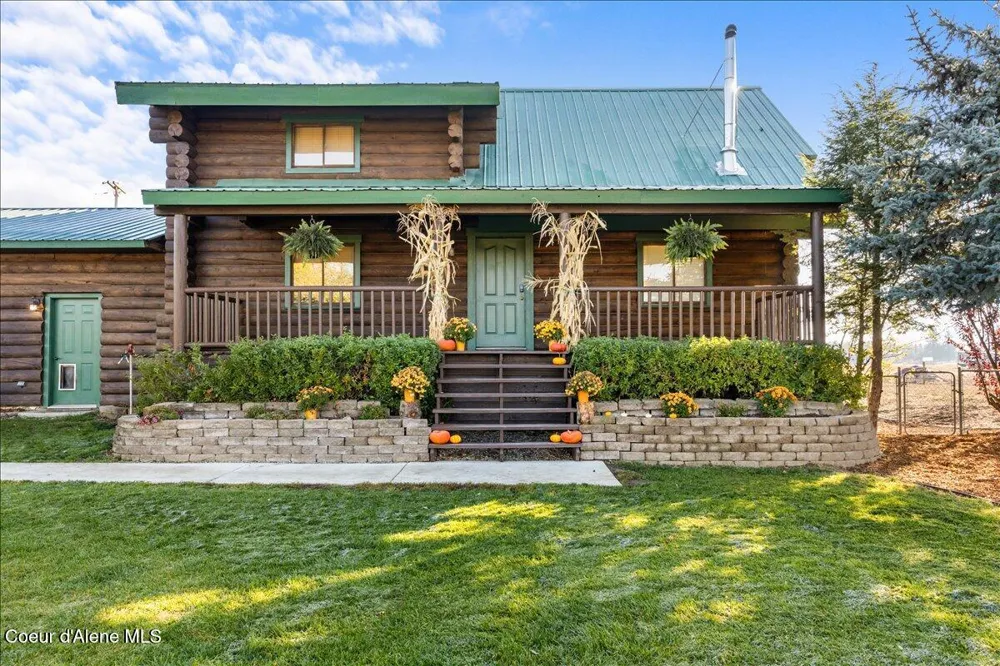 2128 E Shoshone Athol, ID 83801