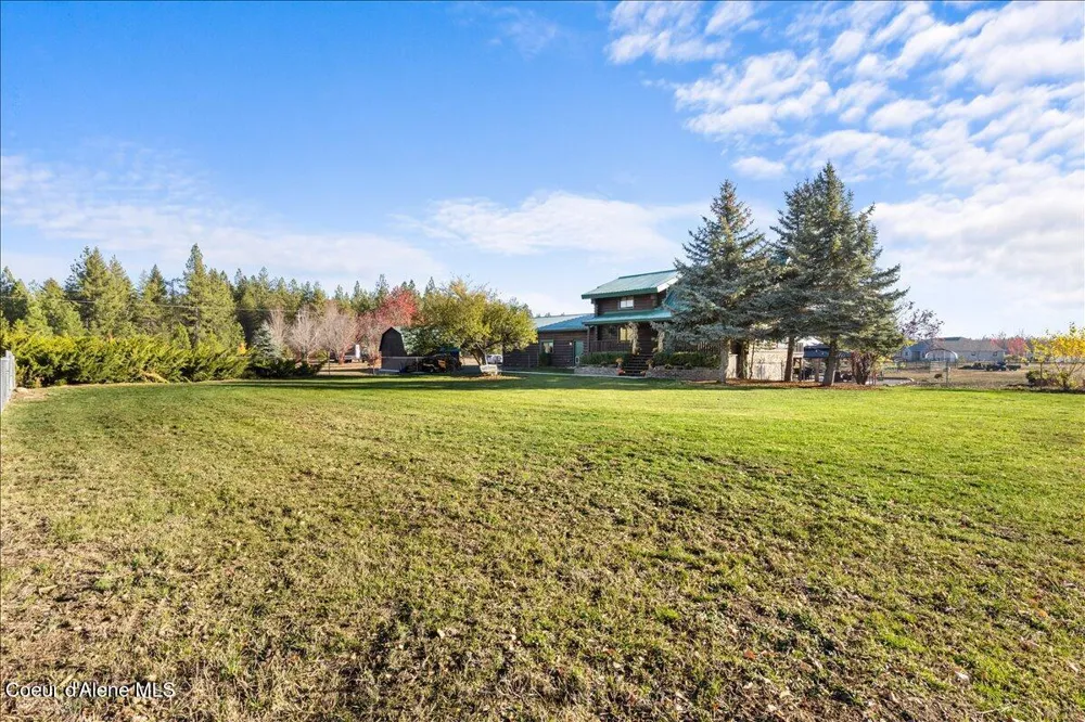 2128 E Shoshone Athol, ID 83801