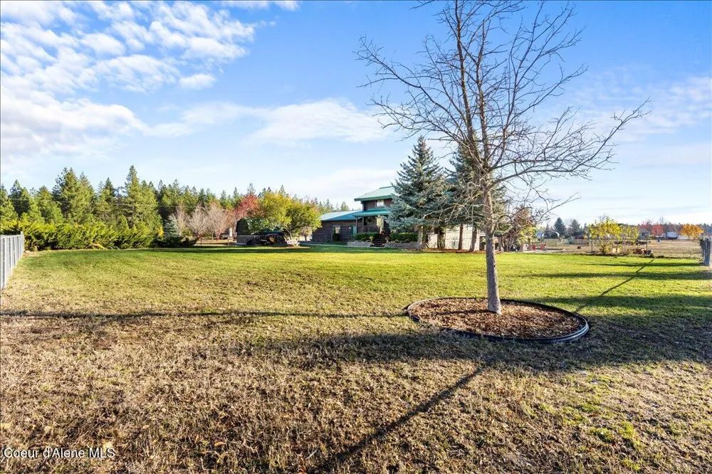 2128 E Shoshone Athol, ID 83801