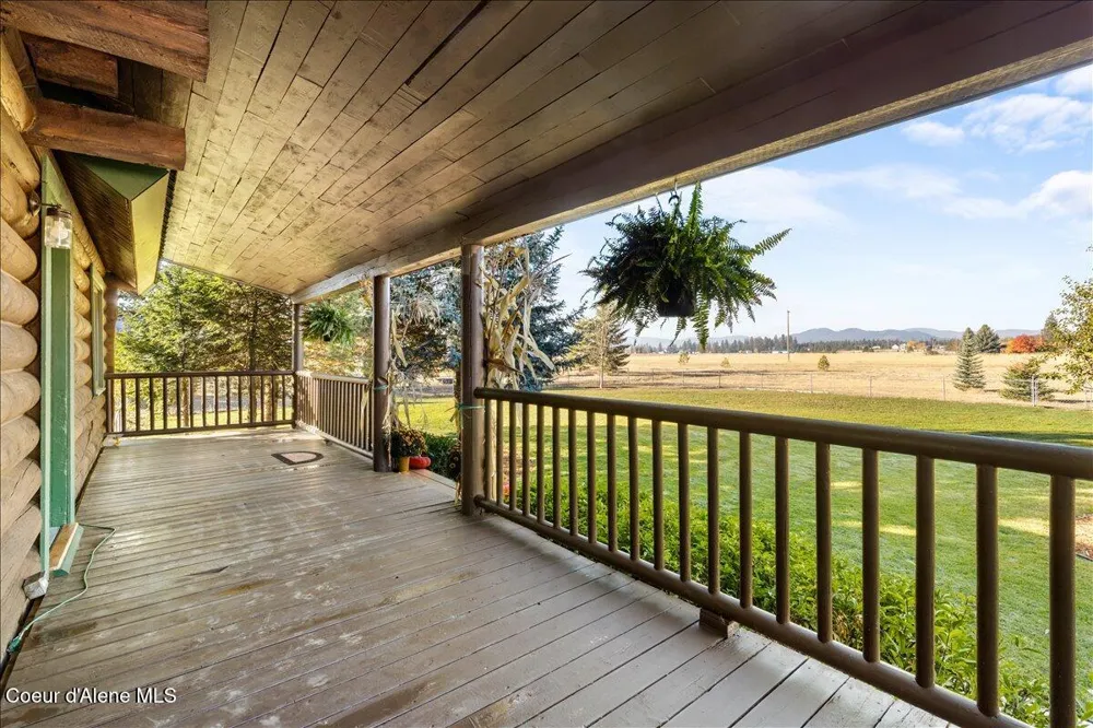 2128 E Shoshone Athol, ID 83801
