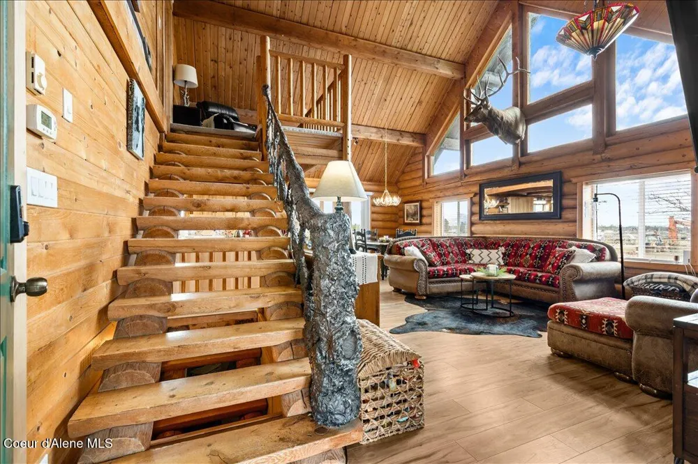 2128 E Shoshone Athol, ID 83801
