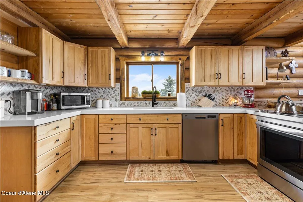 2128 E Shoshone Athol, ID 83801
