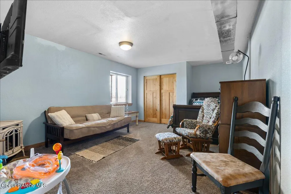 2128 E Shoshone Athol, ID 83801
