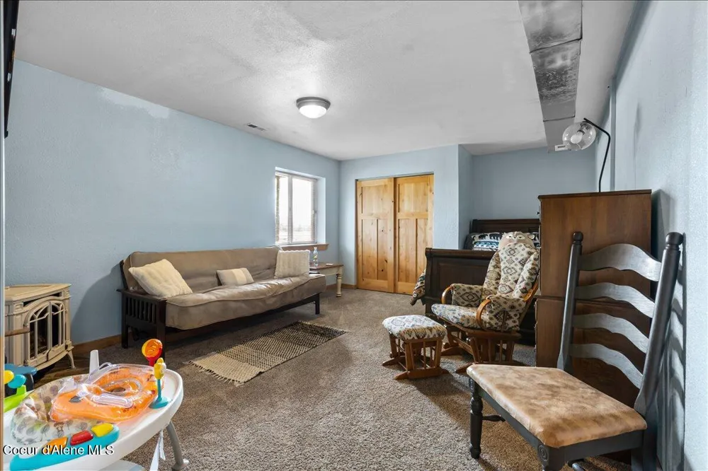 2128 E Shoshone Athol, ID 83801